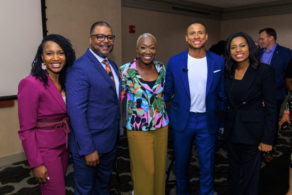 Comcast hosts panel discussion at the 2024 National Association of Black Journalists (NABJ) Convention in Chicago. 