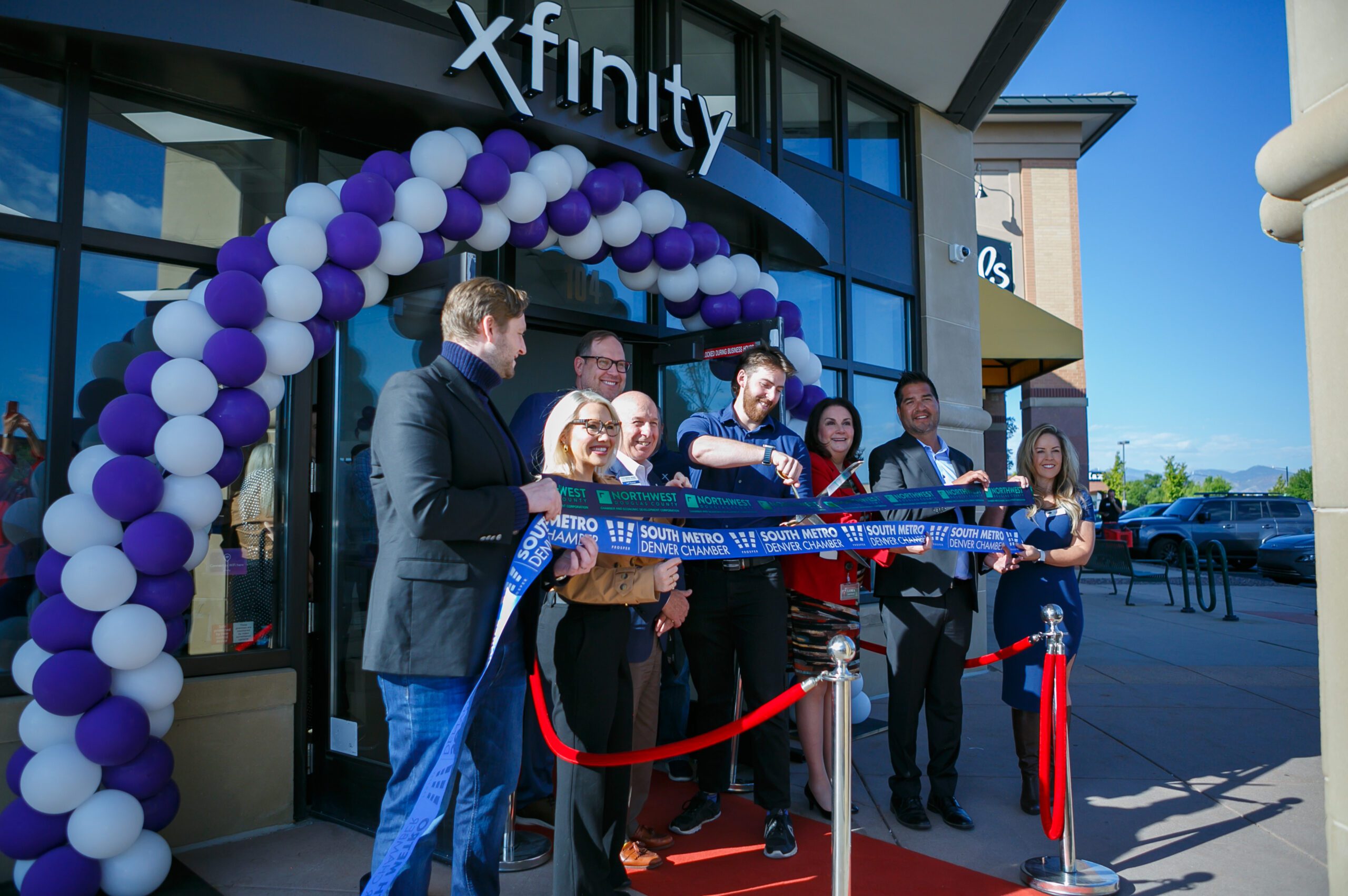 Comcast Celebrates Grand Opening of Highlands Ranch Xfinity Store 