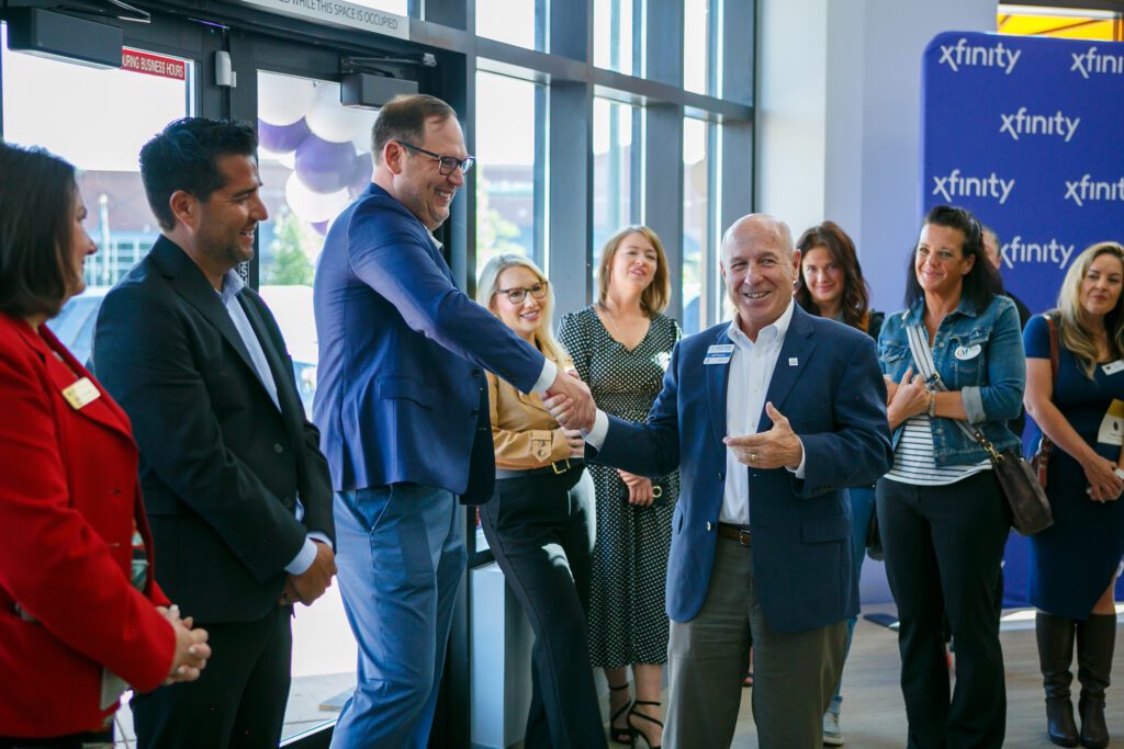 Comcast Celebrates Grand Opening of Highlands Ranch Xfinity Store