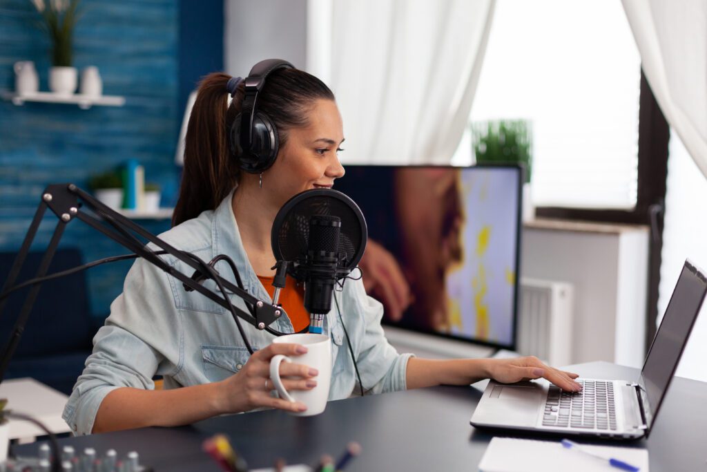 A young female professional on devices connected to Xfinity Internet in Florida. They are a part of the company’s Five-Year Price Guarantee offering no contract, unlimited data and one year of Unlimited Xfinity Mobile included.
